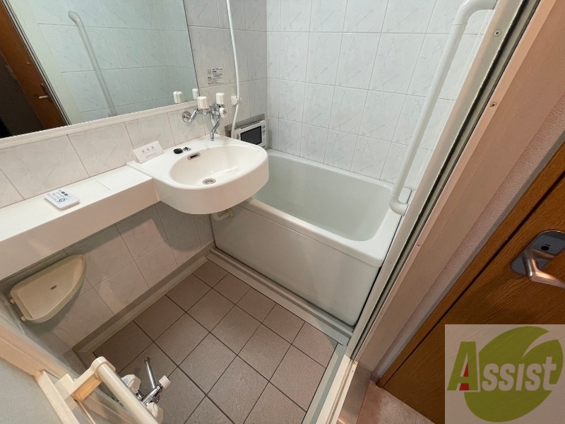 バス・シャワールーム　お風呂になります。一日の疲れを癒してくださいね。