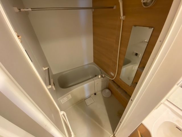 バス・シャワールーム　バス