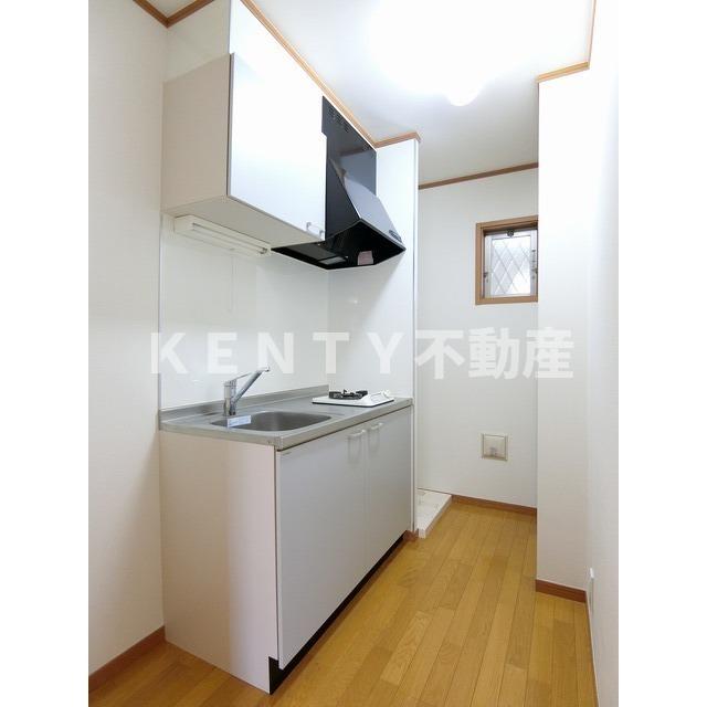 キッチン　コンパクトなキッチンで掃除もラクラク