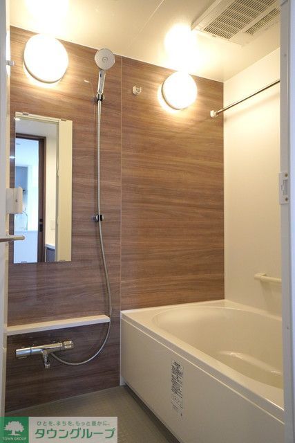 バス・シャワールーム　※写真は同タイプ住戸です。