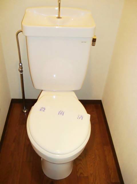 トイレ　清潔なトイレ