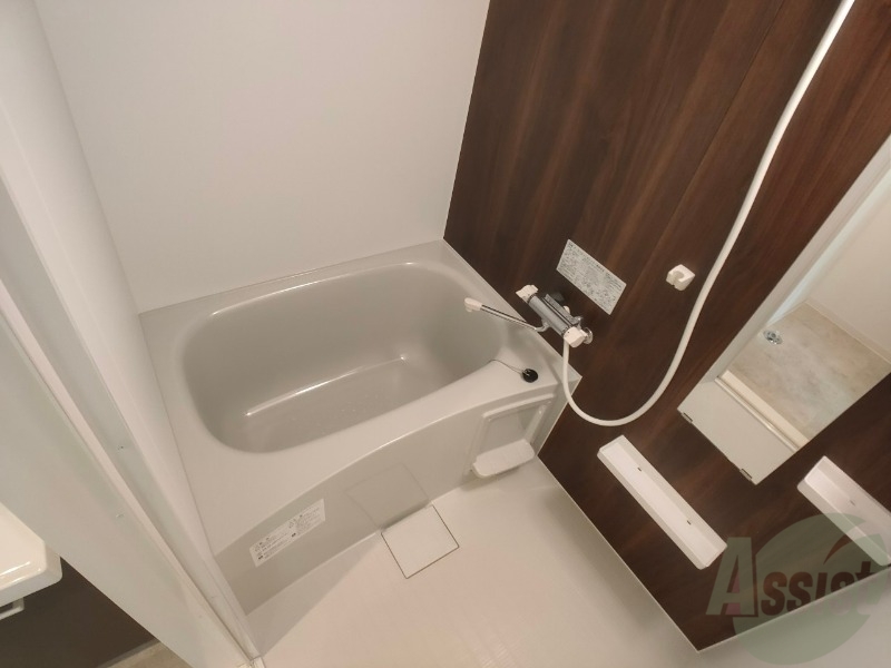 バス・シャワールーム　お風呂です。ゆっくりお風呂につかるのも体に良いですね～