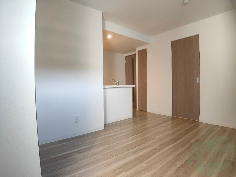 居室・リビング　広くてキレイなお部屋が広がっていて、充実した生活が送れそう。