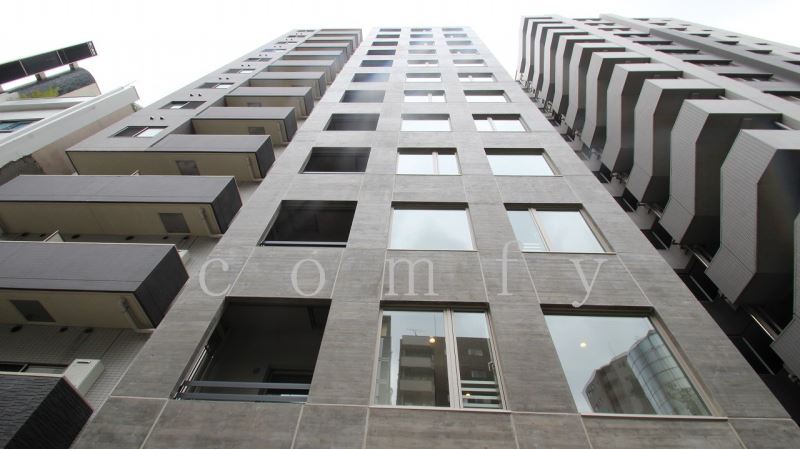 建物外観　コンクリート打ちっぱなしの外観