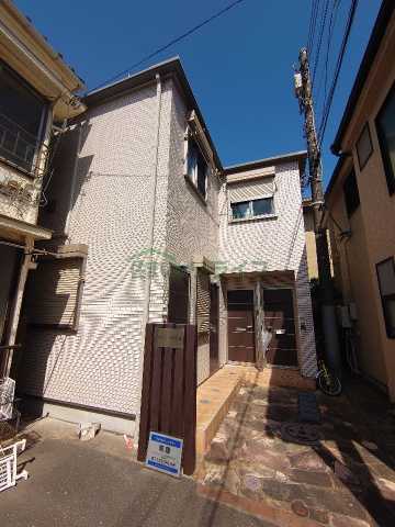 建物外観　フィカーサ東新宿