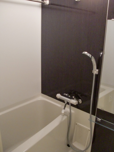 バス・シャワールーム　バスルーム