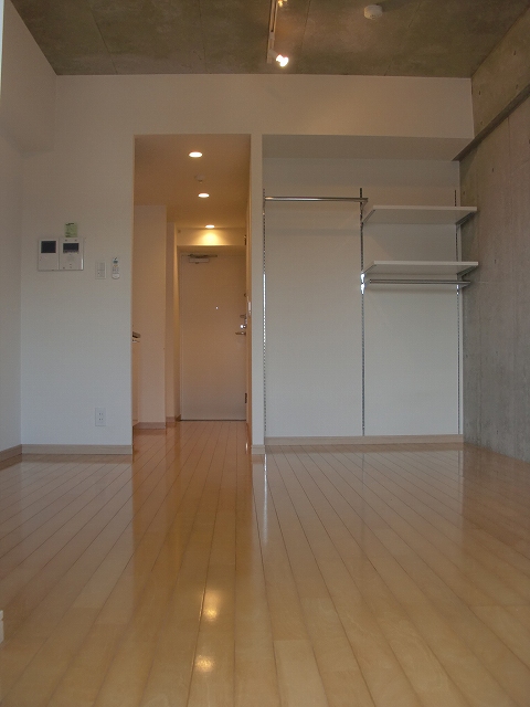 その他部屋・スペース　清潔感のあるフローリングのお部屋です