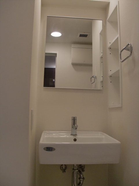 洗面設備　あると便利な独立洗面台