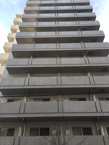 建物外観　川崎駅徒歩8分のマンションです