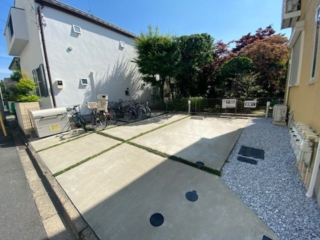 駐車場　駐車場