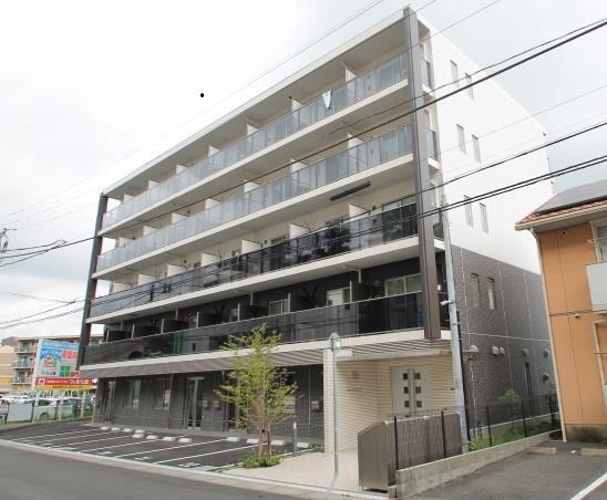 建物外観　落ち着いた感じの外観です！