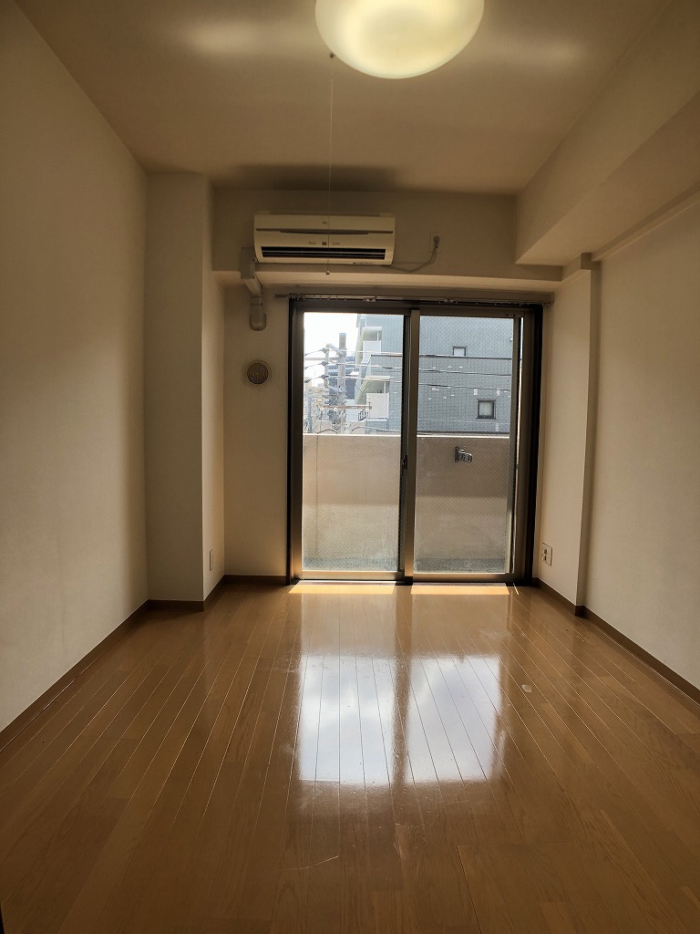 居室・リビング　フローリング