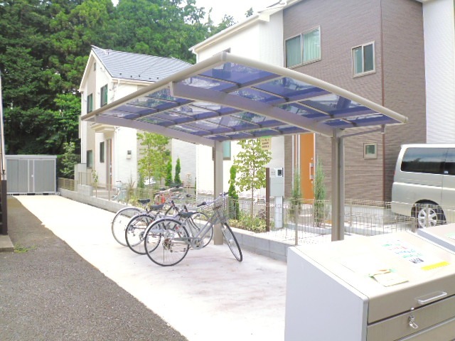その他共有部分　★屋根付駐輪場★（空き状況・使用料等詳細はご確認下さい）