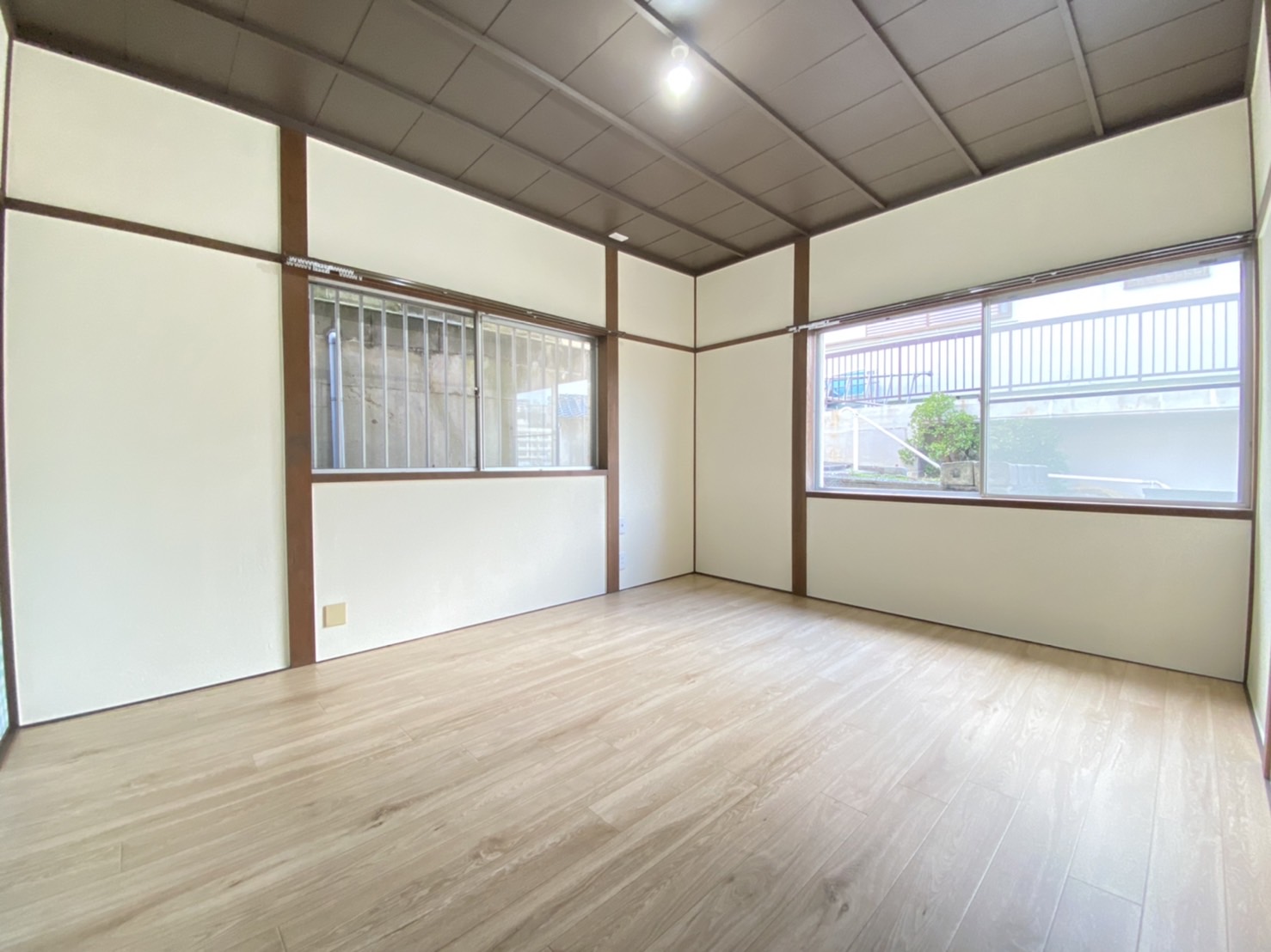 西舞子9丁目戸建の居間写真