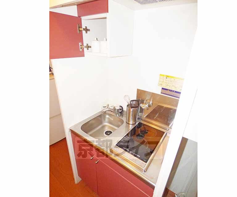 キッチン　コンパクトなキッチン。