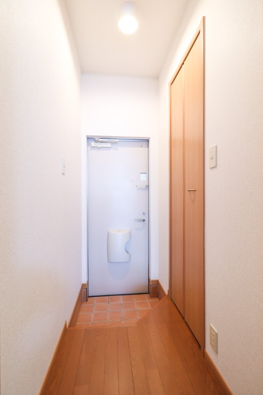 玄関　図面と現状に相違がある場合には現状を優先