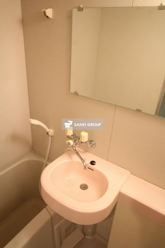 洗面設備　同仕様