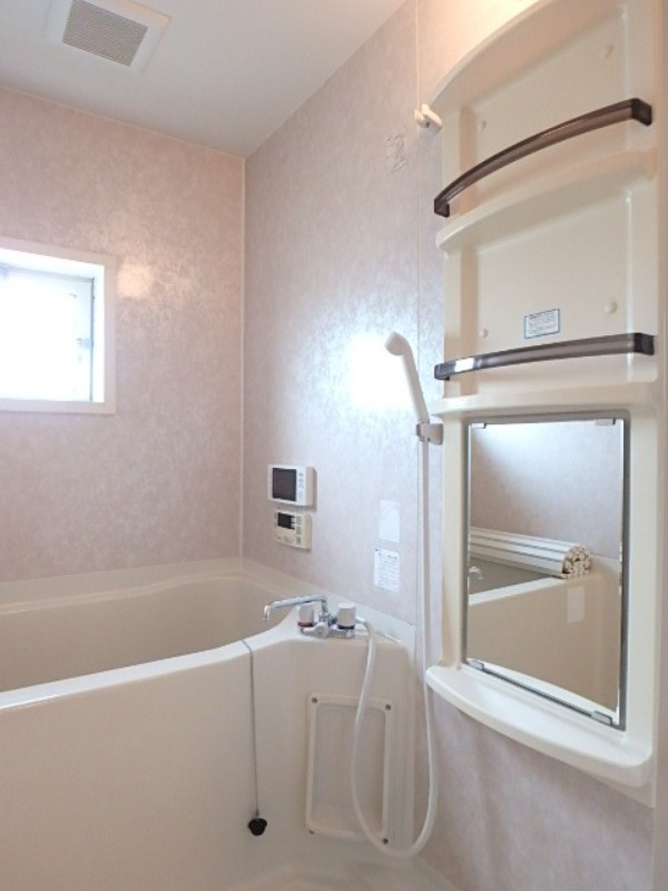 バス・シャワールーム　図面と現状に相違がある場合には現状を優先