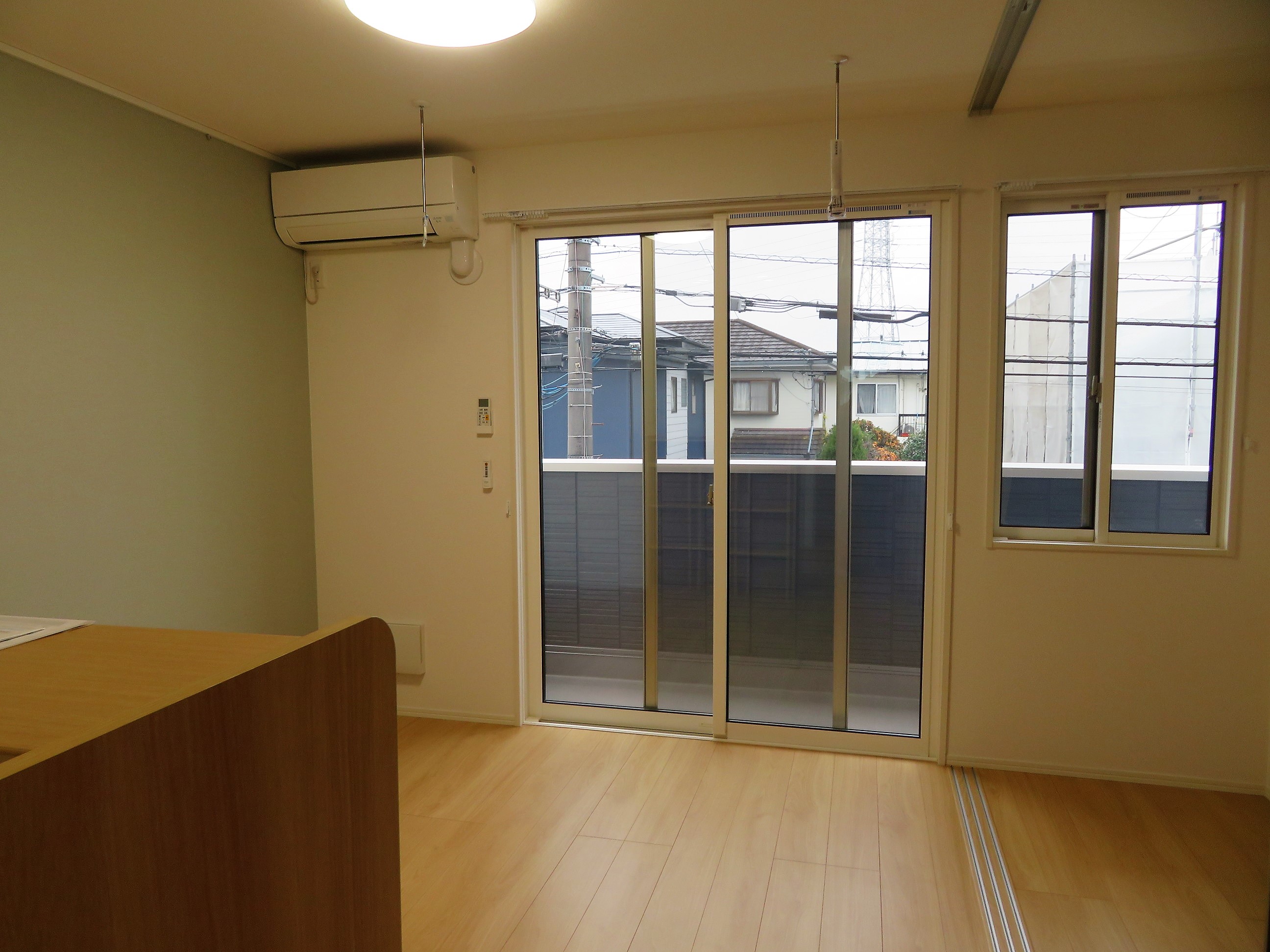 居室・リビング　広さ約10帖のリビング！南向きで日当たり良好です！