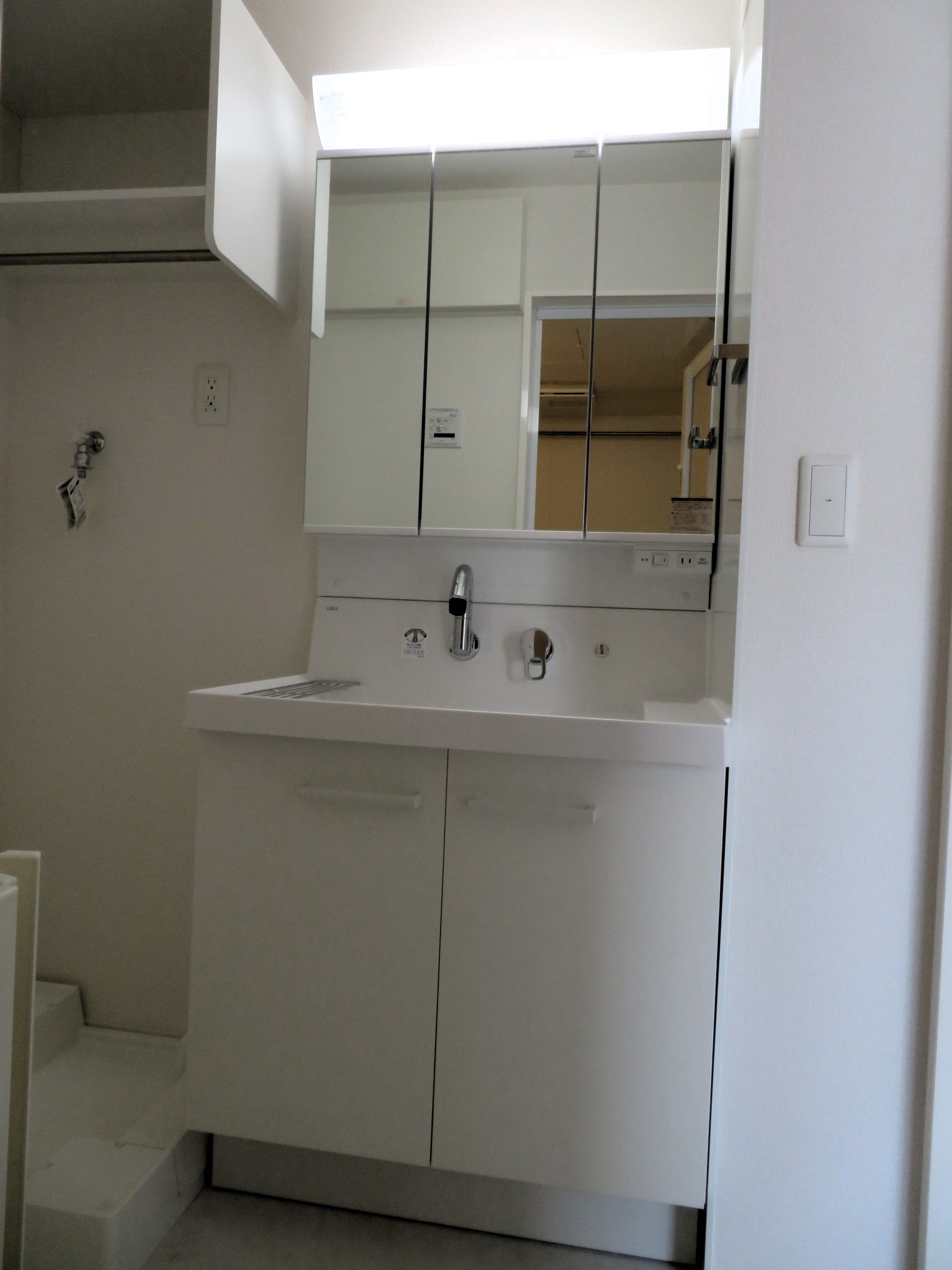 洗面設備　大型洗面台はD-roomならではの設備で必見です！