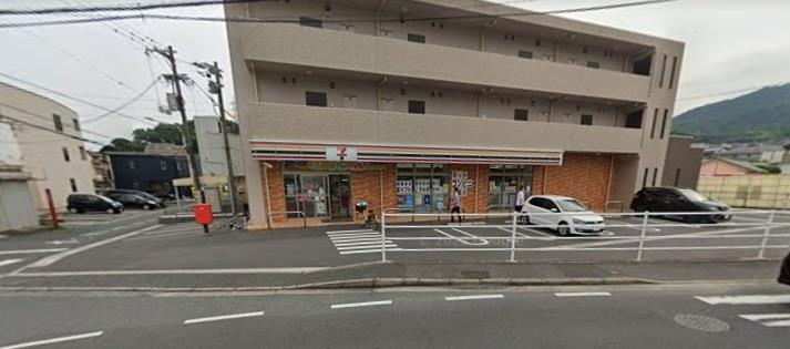 コンビニ　セブンイレブン広島山本４丁目店（コンビニ）まで270m
