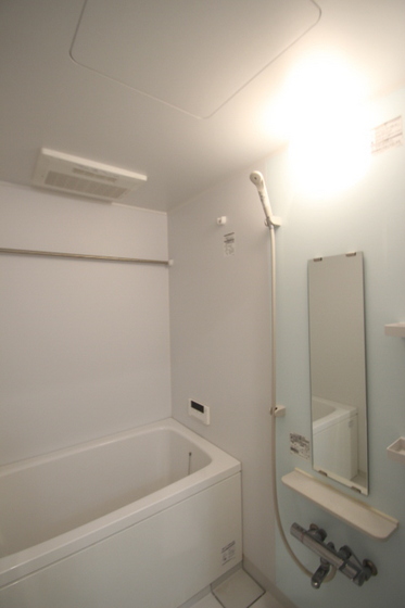 バス・シャワールーム　※他号室の写真です