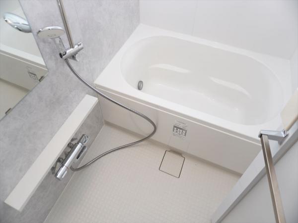 バス・シャワールーム　浴室