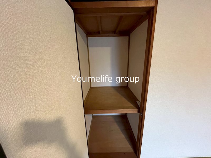 洗面設備　反転画像