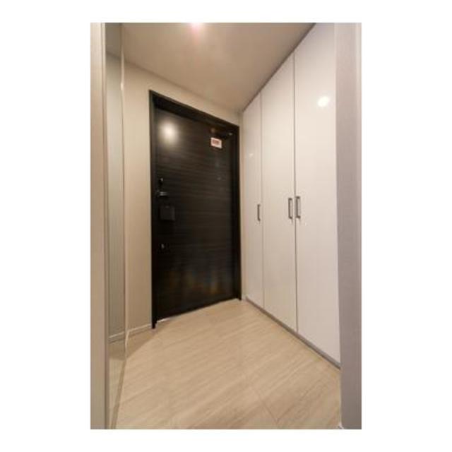 玄関　同タイプ部屋　参考写真