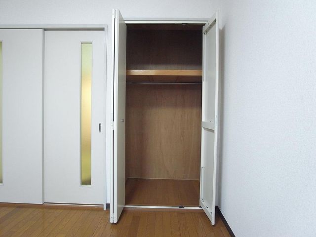 収納　ハンガーパイプ付のクローゼットです！