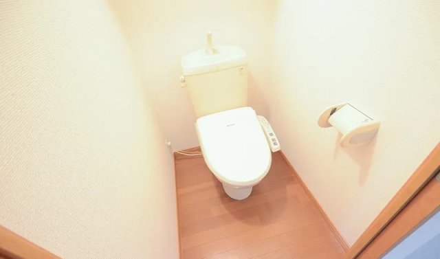 トイレ　同物件別号室