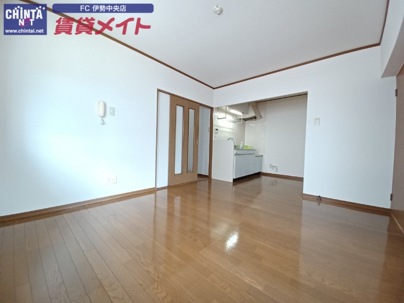居室・リビング　別部屋参考写真です