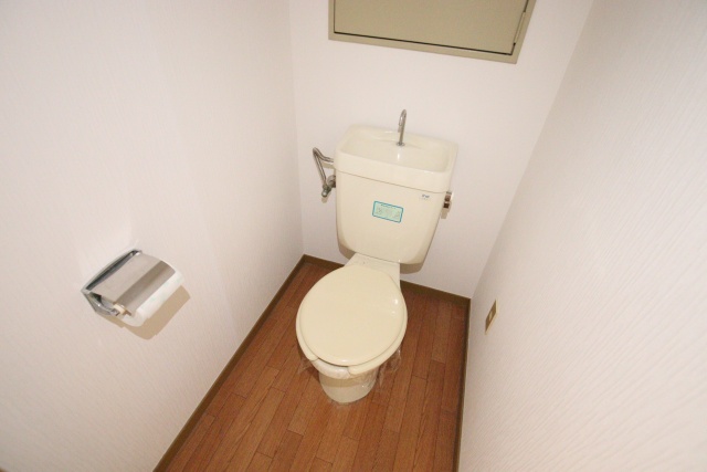 トイレ　別室の参考写真です。※現況優先
