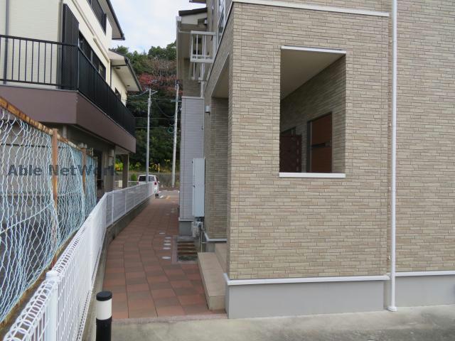建物外観　エントランス部分