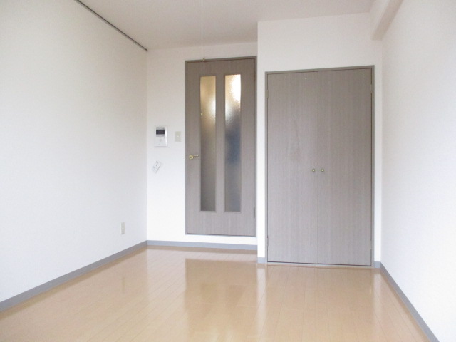 居室・リビング　※同建物同タイプ写真です。ご参考下さい。