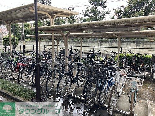 その他　駐輪場　※2026年4月の写真