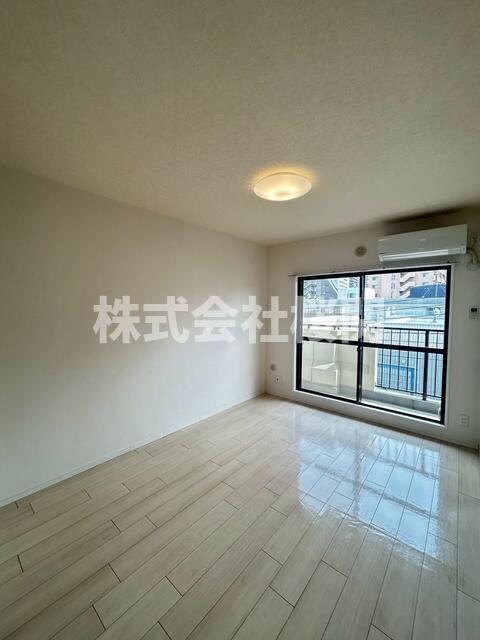 居室・リビング　?