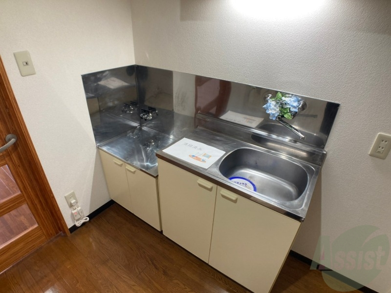 キッチン　キッチンはスペースも広々していて使いやすそうですよ！