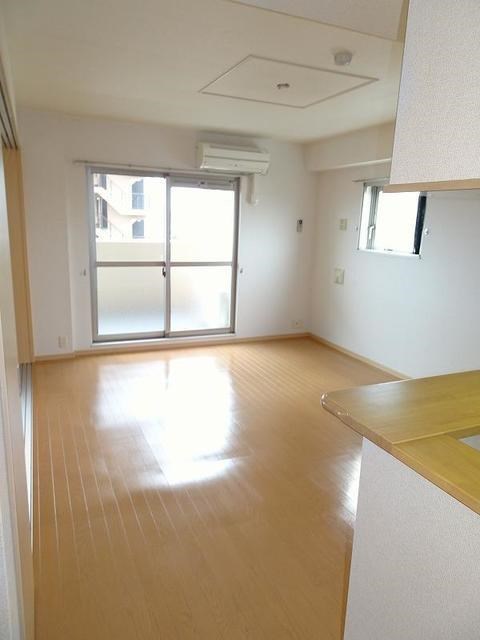 居室・リビング　別部屋写真