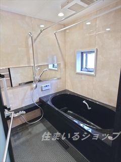 バス・シャワールーム　追い焚き・浴室暖房乾燥機・窓あり