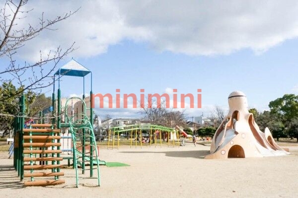 公園　高槻城跡公園（公園）まで544m