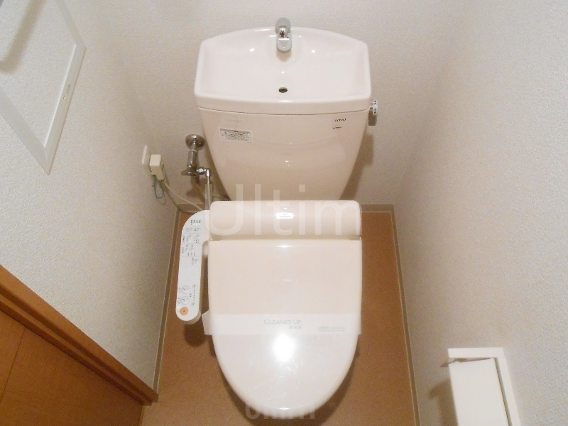 トイレ　別の部屋の写真