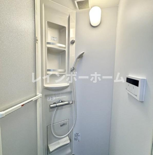 バス・シャワールーム　※建築中のため同施工会社参考写真となります。