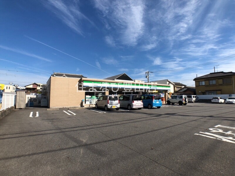 コンビニ　ファミリーマート知立新池店（コンビニ）まで456m