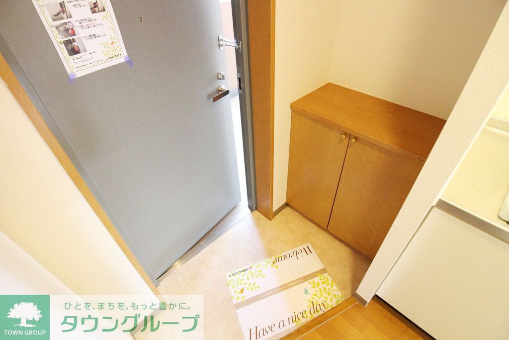 玄関　*別部屋参考写真