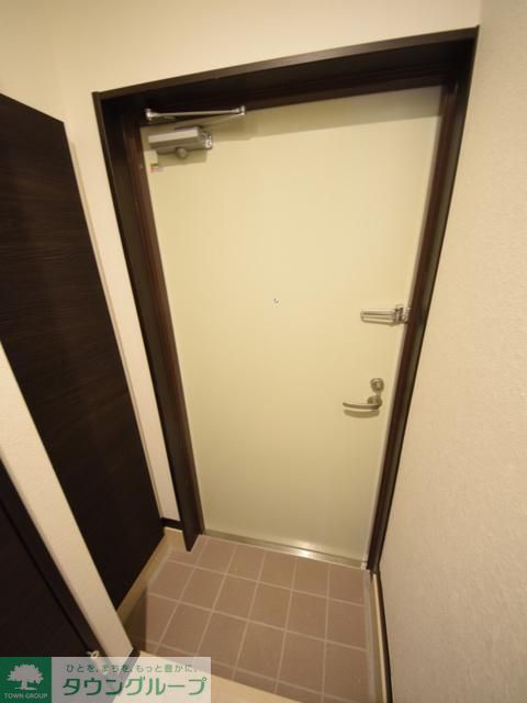 玄関　お問合せはタウンハウジングまで！※現地待合わせ相談可能