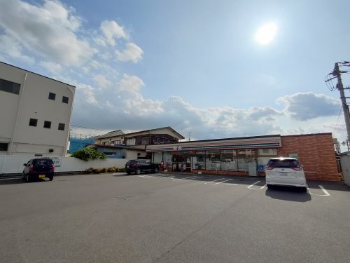 コンビニ　セブンイレブン　岩槻諏訪店（コンビニ）まで924m