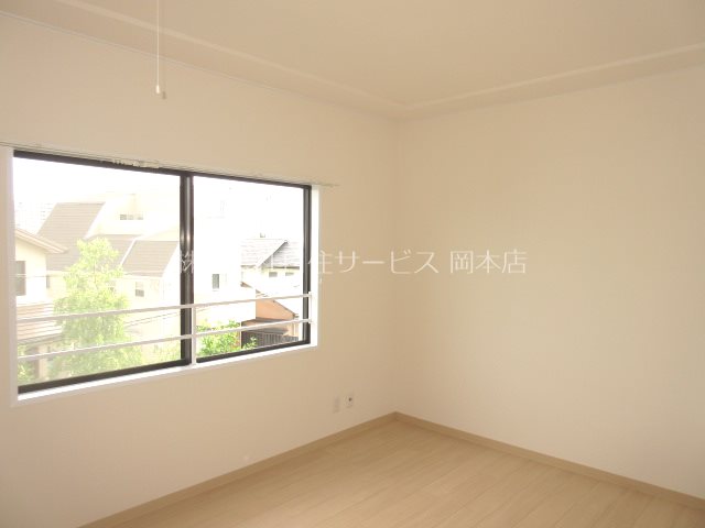 その他部屋・スペース　約6帖の洋室です。
