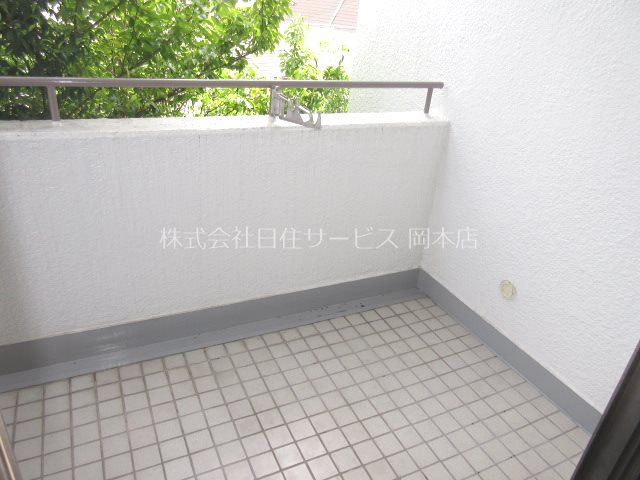 バルコニー　ベランダからは緑が見えます。