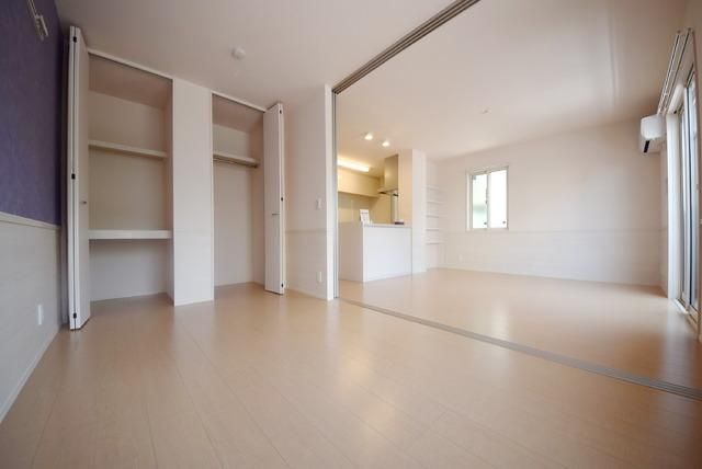 その他部屋・スペース　明るく広いお部屋です